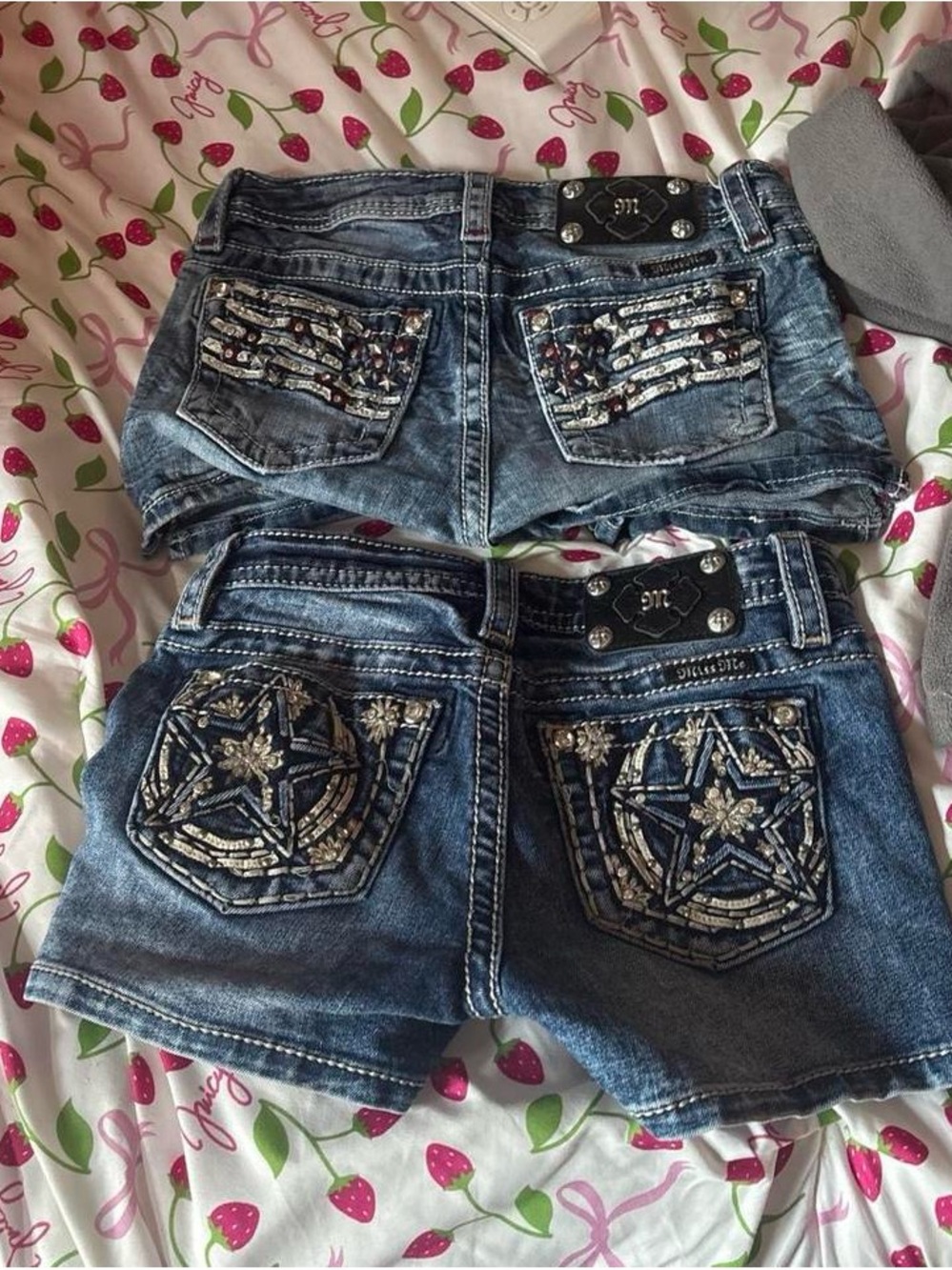 Jeans Subcategory Classification - Picture 2 of 5